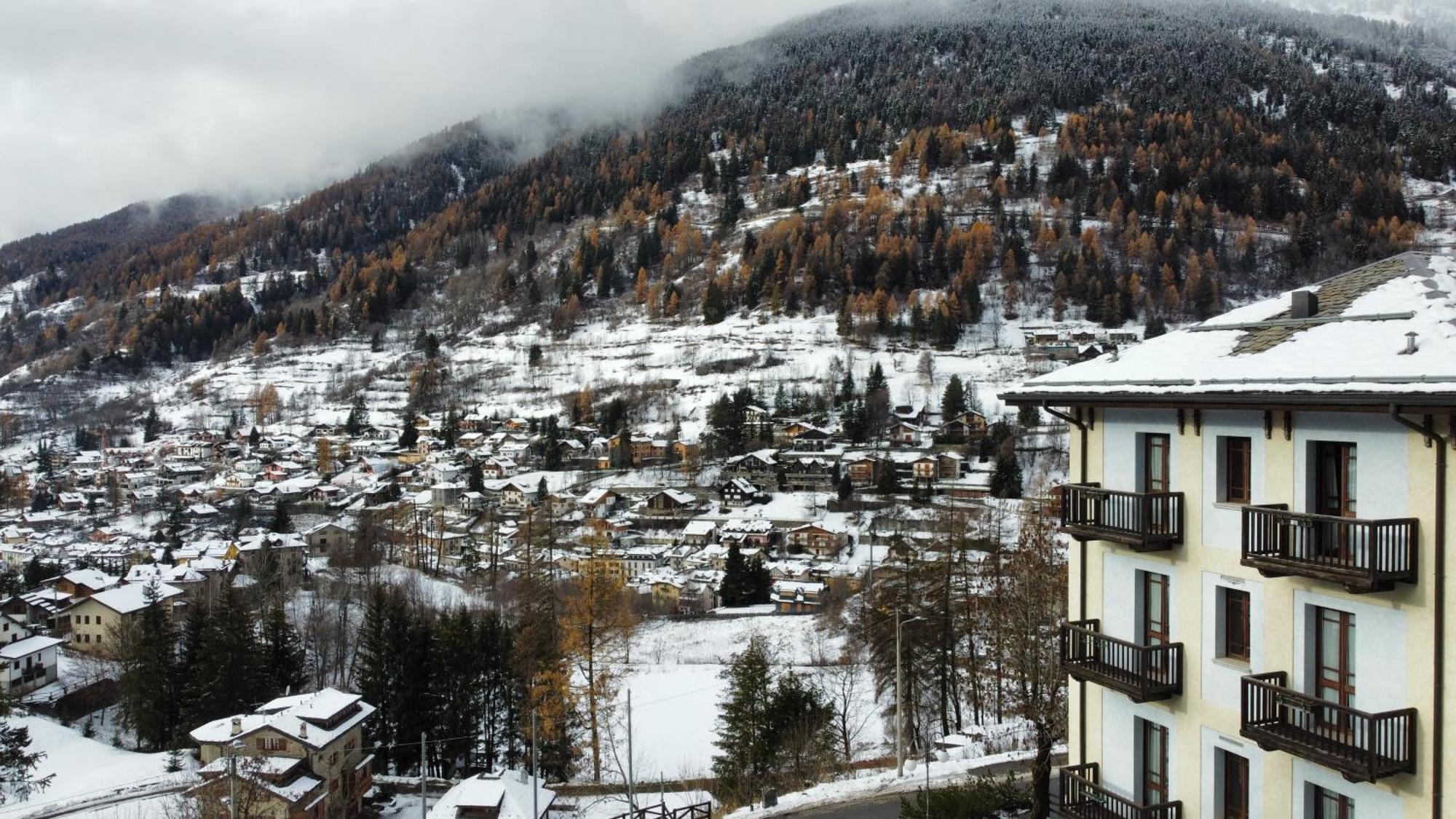 Palace Pontedilegno Resort Ponte Di Legno Exterior photo